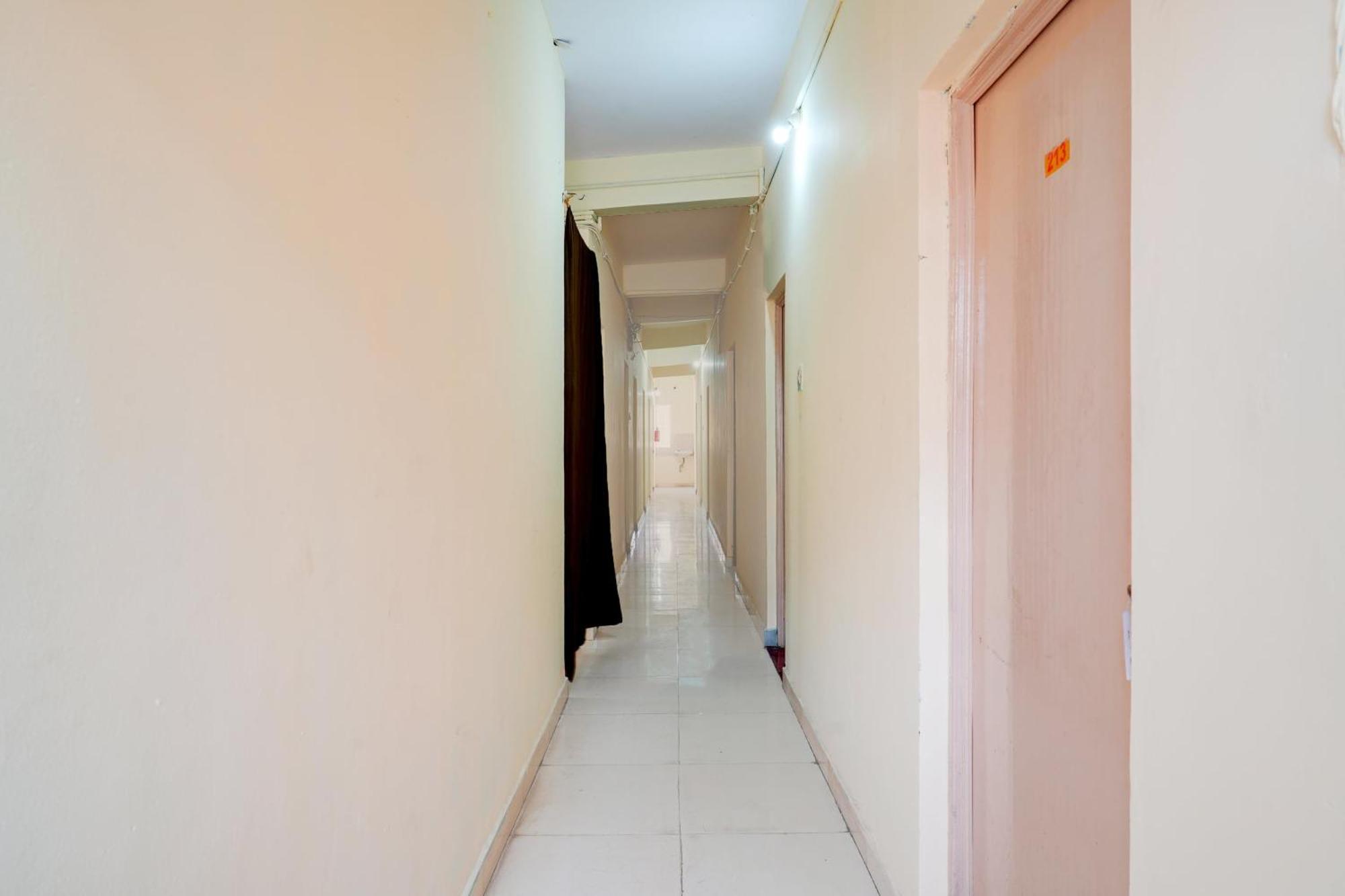 Super Townhouse Marathahalli Near Klm Fashion Mall Bangalore Extérieur photo
