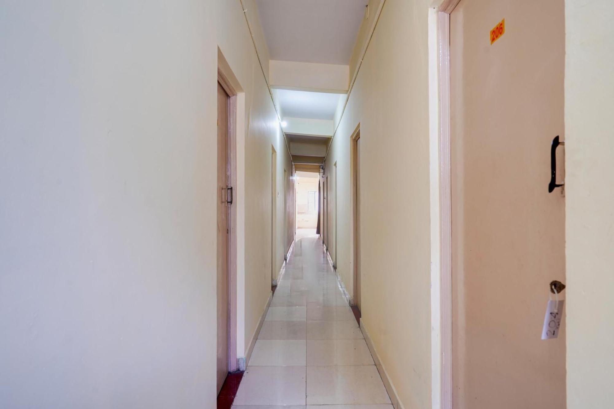 Super Townhouse Marathahalli Near Klm Fashion Mall Bangalore Extérieur photo